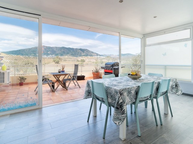 Apartamento con 3 Dormitorios  en La Cala Hills