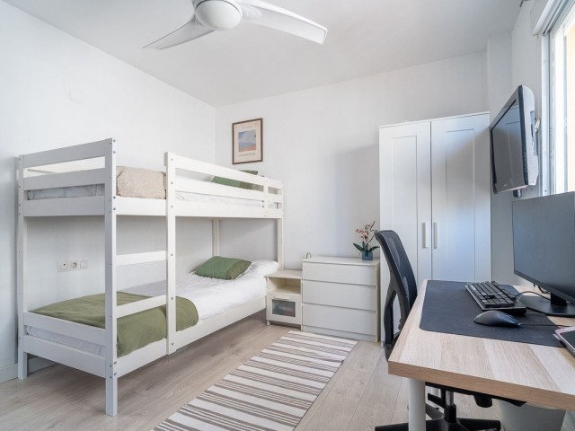Apartamento con 3 Dormitorios  en La Cala Hills