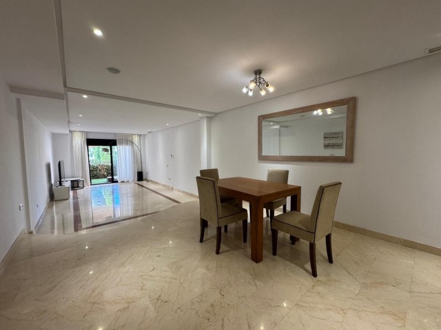 2 Bedrooms Apartment in Puerto Banús
