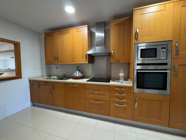 2 Bedrooms Apartment in Puerto Banús