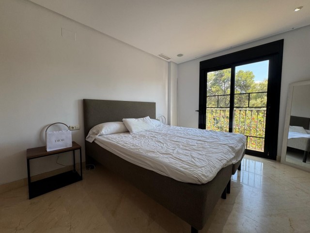 2 Bedrooms Apartment in Puerto Banús