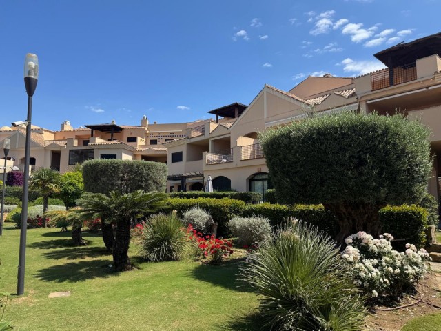2 Bedrooms Apartment in Puerto Banús