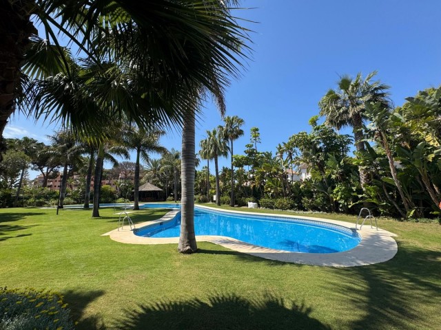 2 Bedrooms Apartment in Puerto Banús