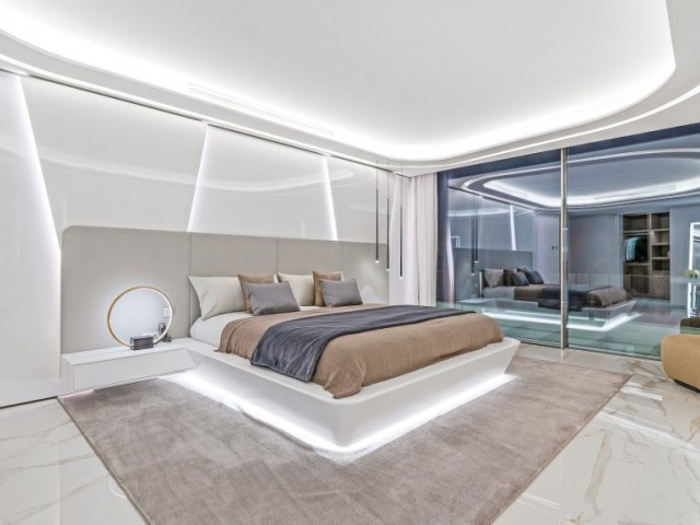 6 Bedrooms Villa in Marbella