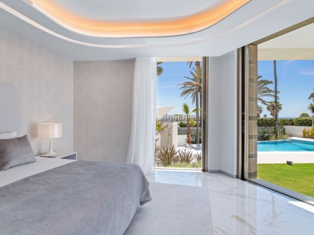 6 Bedrooms Villa in Marbella