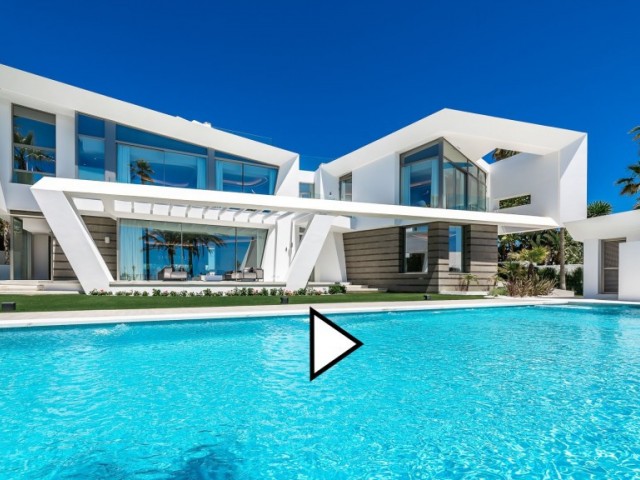 6 Bedrooms Villa in Marbella