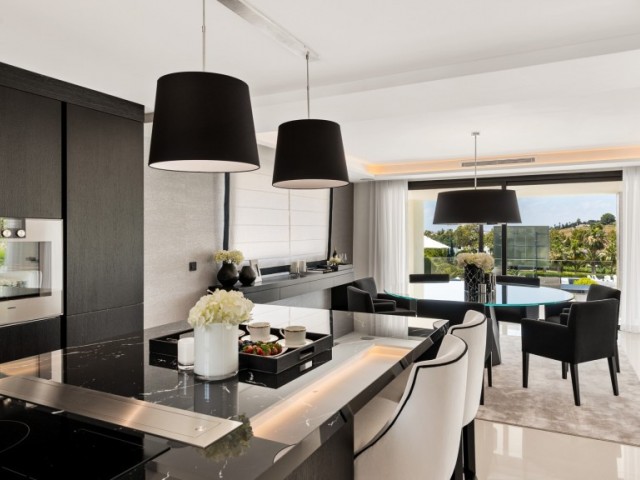 Villa avec 7 Chambres  à Nueva Andalucía