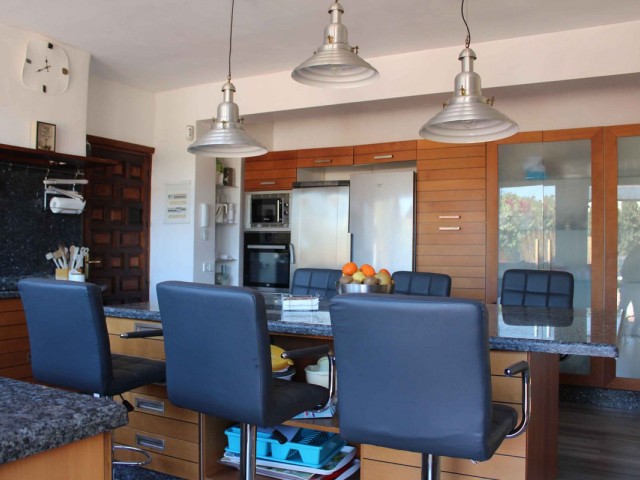 10 Slaapkamer Villa in El Rosario