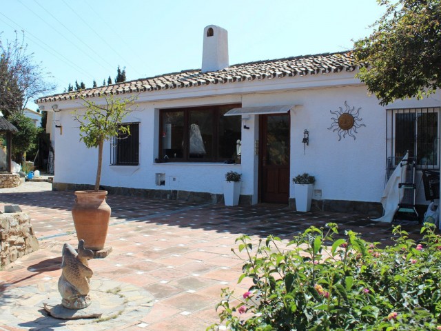 10 Slaapkamer Villa in El Rosario
