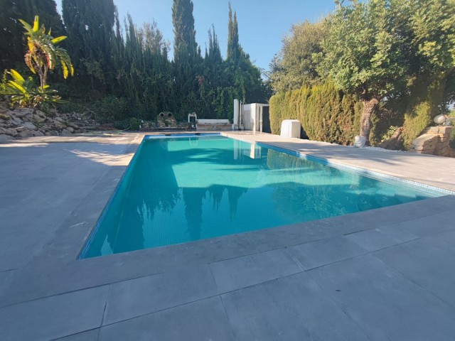 10 Slaapkamer Villa in El Rosario