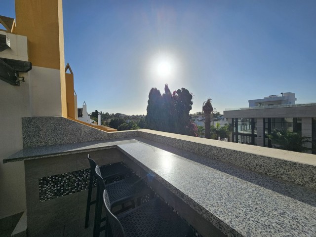 5 Slaapkamer Rijtjeshuis in Nueva Andalucía