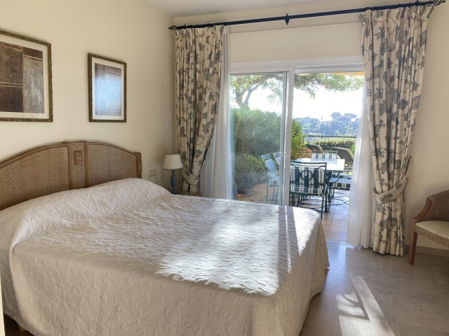 3 Bedrooms Apartment in Elviria