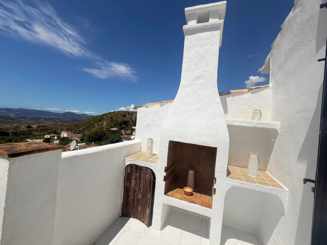 3 Bedrooms Villa in Mijas