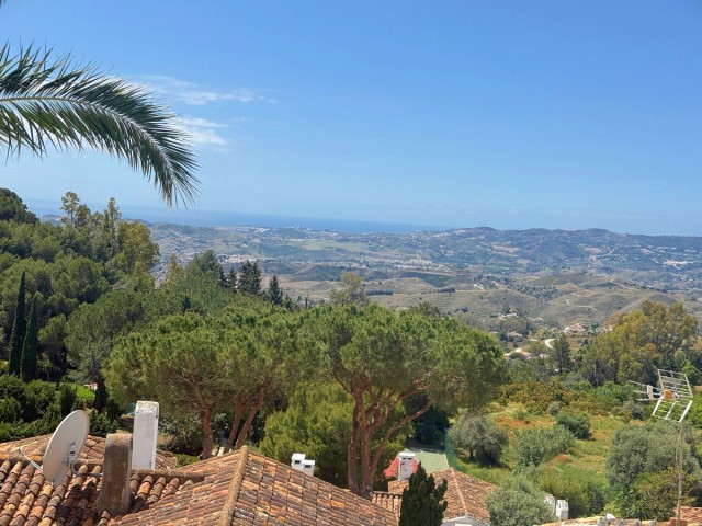 3 Bedrooms Villa in Mijas