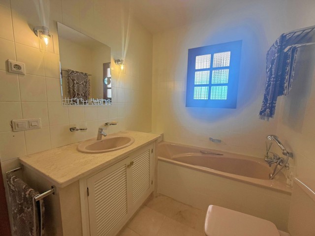 3 Bedrooms Villa in Mijas