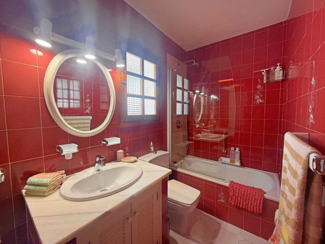 3 Bedrooms Villa in Mijas