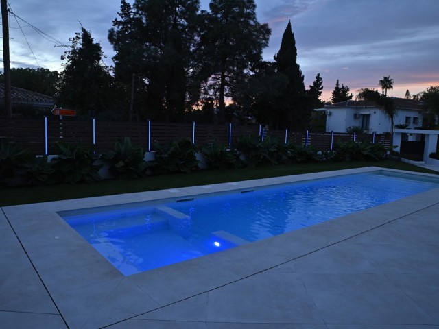 5 Bedrooms Villa in Mijas