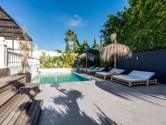 5 Schlafzimmer Villa in Nueva Andalucía