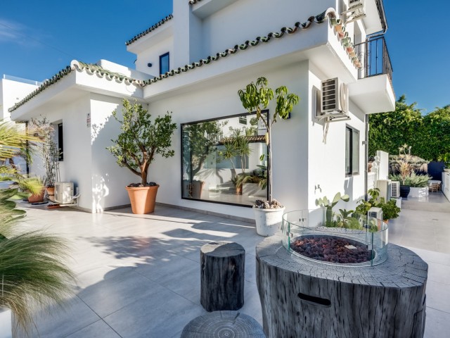 5 Schlafzimmer Villa in Nueva Andalucía