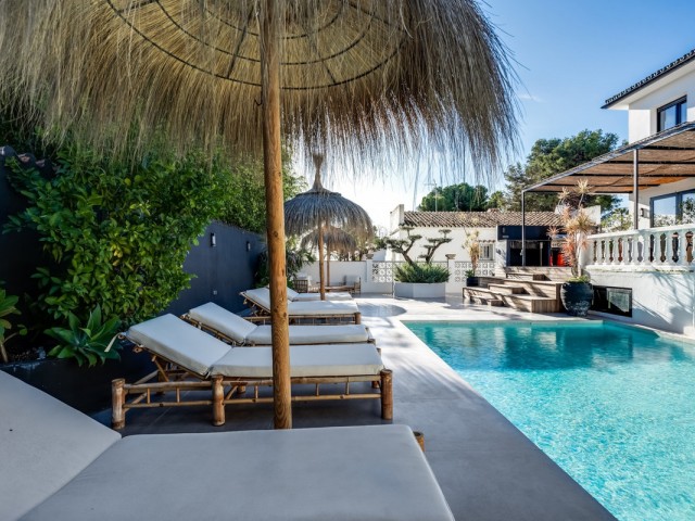 5 Schlafzimmer Villa in Nueva Andalucía