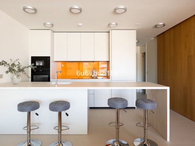 2 Bedrooms Apartment in Fuengirola