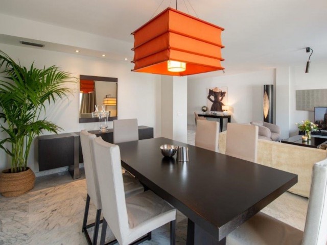 3 Bedrooms Apartment in Puerto Banús