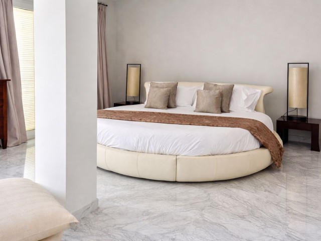 3 Bedrooms Apartment in Puerto Banús
