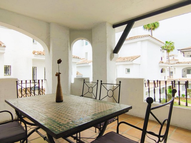 Huoneisto, Nueva Andalucia, R5351053