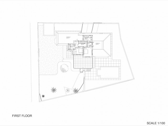 4 Bedrooms Villa in Elviria