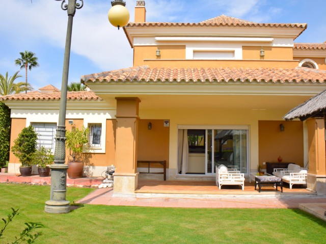 Villa avec 5 Chambres  à Santa Clara