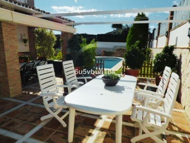 4 Schlafzimmer Villa in Mijas Costa