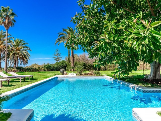 Villa avec 4 Chambres  à Benahavís