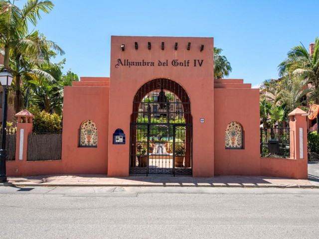 Apartment, Guadalmina Baja, R5367847