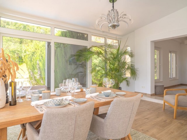 6 Bedrooms Villa in Mijas