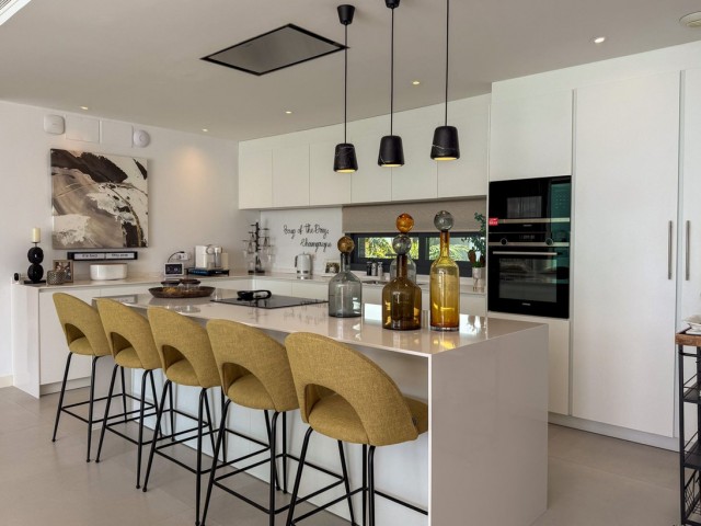 5 Schlafzimmer Villa in Cabopino