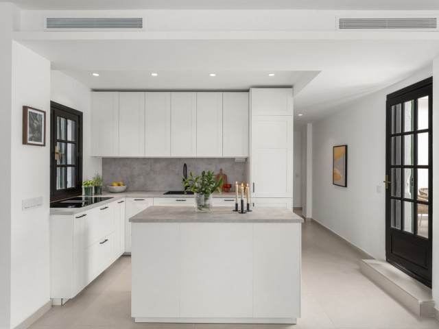 Appartement avec 3 Chambres  à Nueva Andalucía