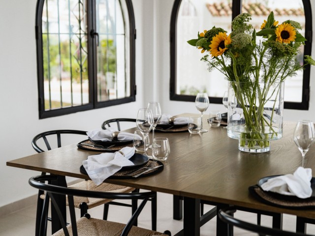 Appartement avec 3 Chambres  à Nueva Andalucía