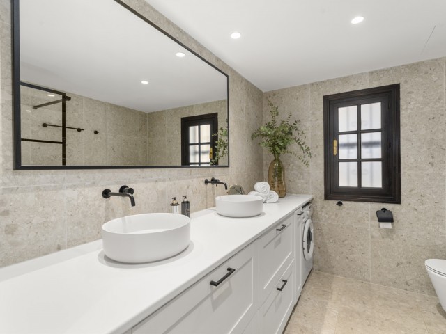 Appartement avec 3 Chambres  à Nueva Andalucía