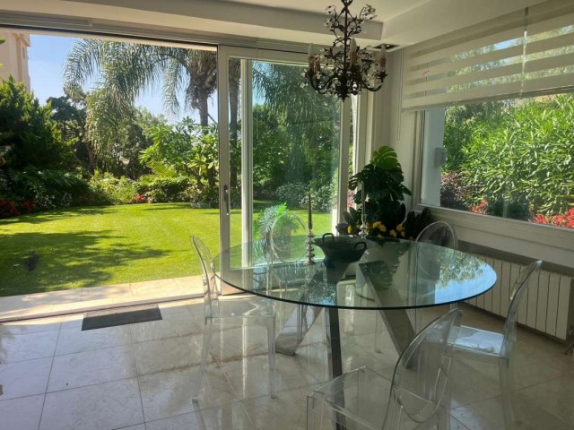 4 Bedrooms Townhouse in Mijas