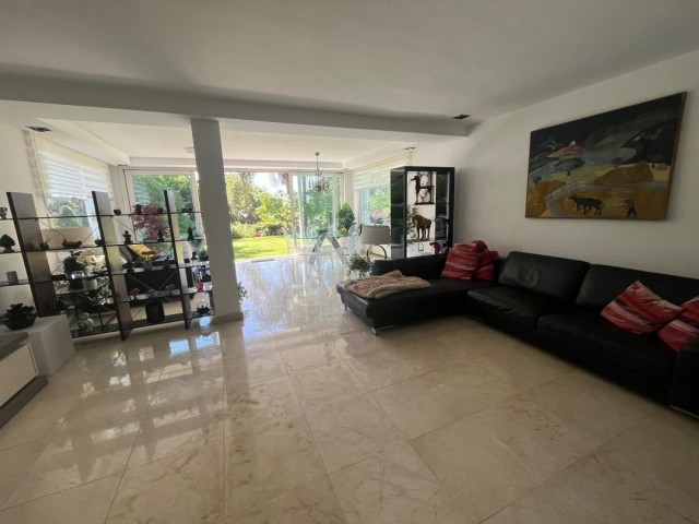 4 Bedrooms Townhouse in Mijas