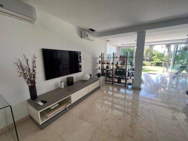 4 Bedrooms Townhouse in Mijas