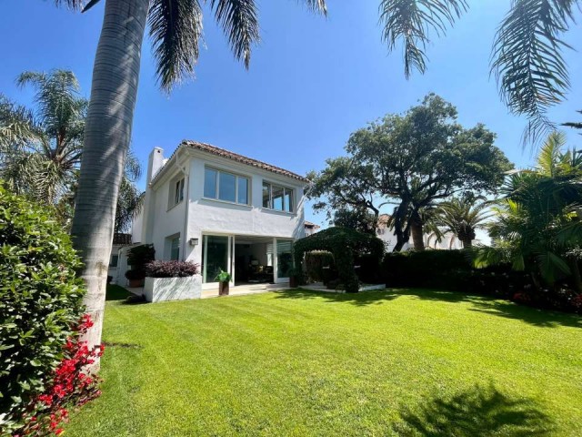 4 Bedrooms Townhouse in Mijas