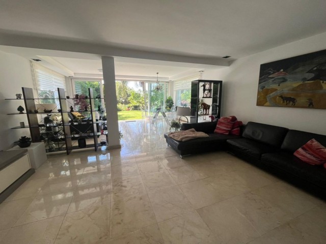 4 Bedrooms Townhouse in Mijas