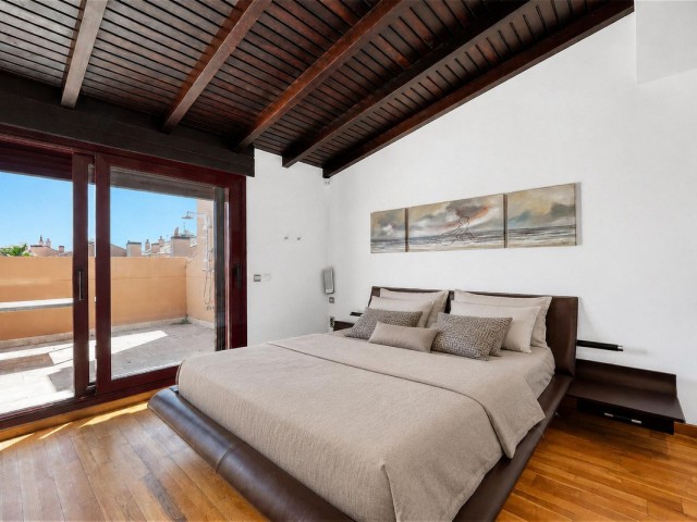 Takvåning i Puerto Banús