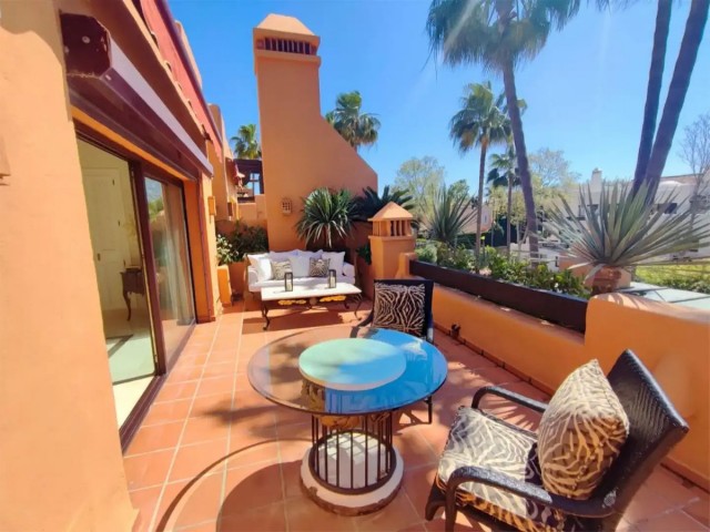 Appartement avec 2 Chambres  à Nueva Andalucía