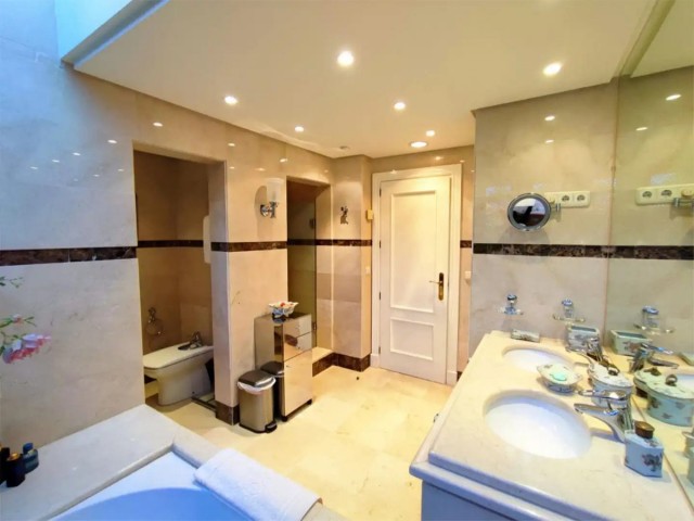 Appartement avec 2 Chambres  à Nueva Andalucía
