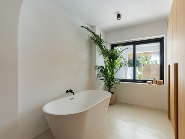5 Bedrooms Villa in El Pinillo