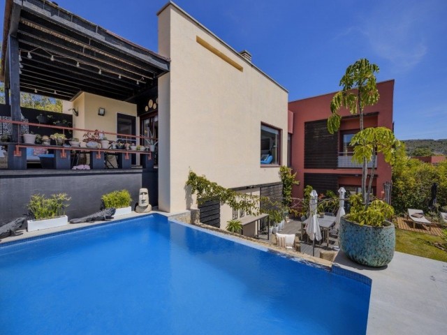 3 Bedrooms Villa in Los Flamingos