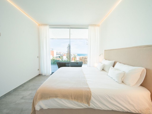 2 Bedrooms Apartment in Fuengirola