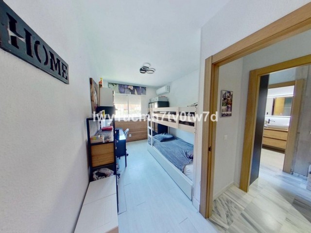 Apartamento con 3 Dormitorios  en Arroyo de la Miel